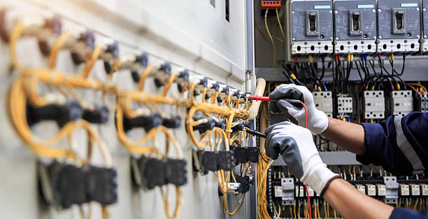 Professional Electrician technician working in East Brooklyn, CT